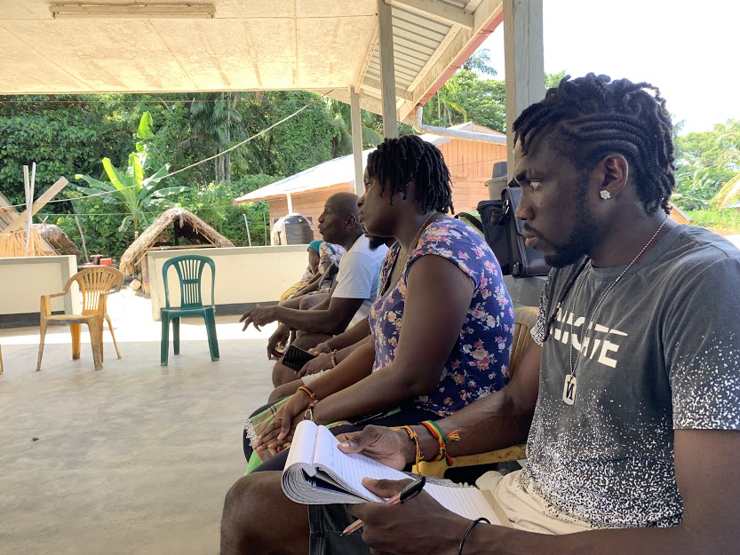 Between June and November 2022, a round of 65 meetings with 137 Saamaka traditional authorities 640 Saamaka community members were completed by VSG, VSG youth and Tropenbos Suriname to discuss the legal personality that needs to be defined to administer land rights